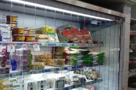 Innovation in Retail: PVC Strip Impact | CosystDevices
