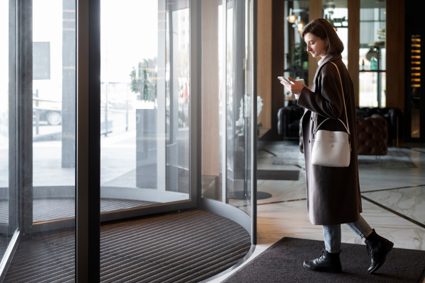 Automatic Sliding Doors for Hotels and Restaurants